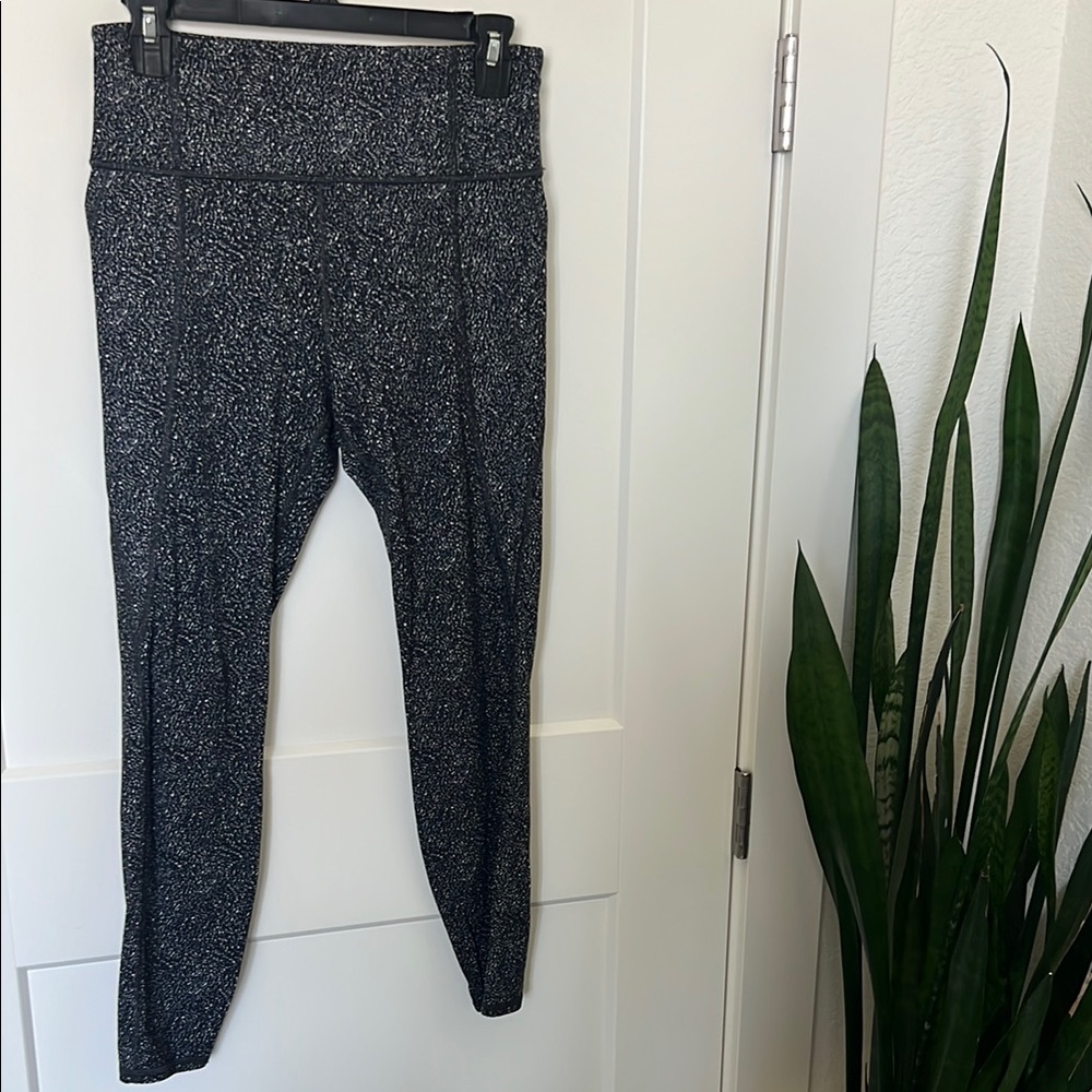Athleta Monochrome Patterned Leggings